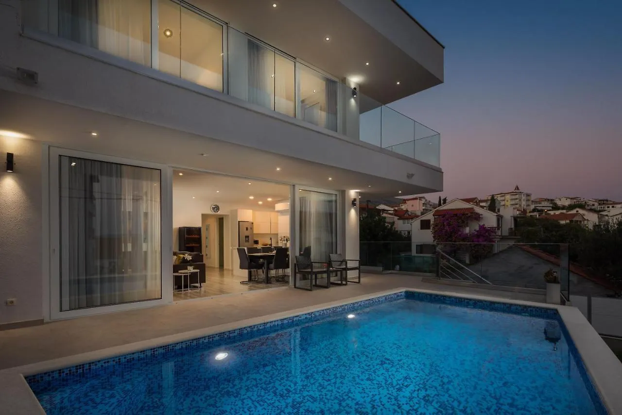 Villa Z&Z Seget Vranjica