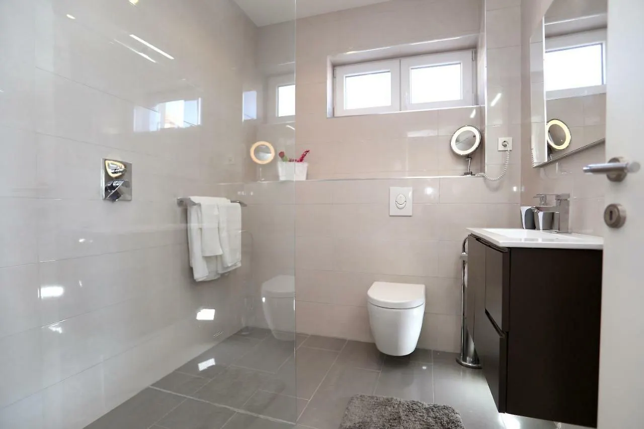 Villa Z&Z Seget Vranjica
